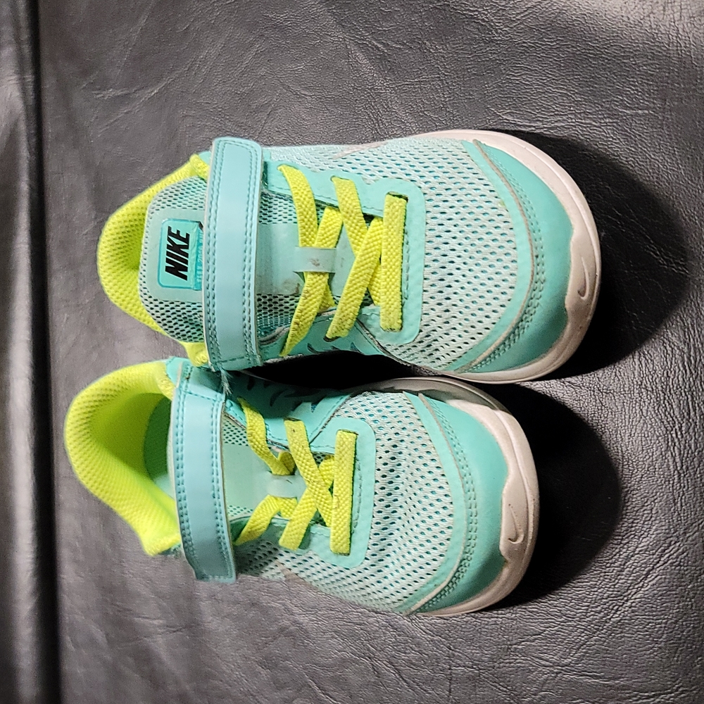 Nike toddler size 9C